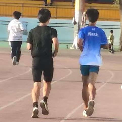 巨困