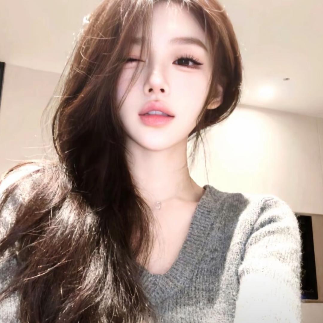 不知名美女
