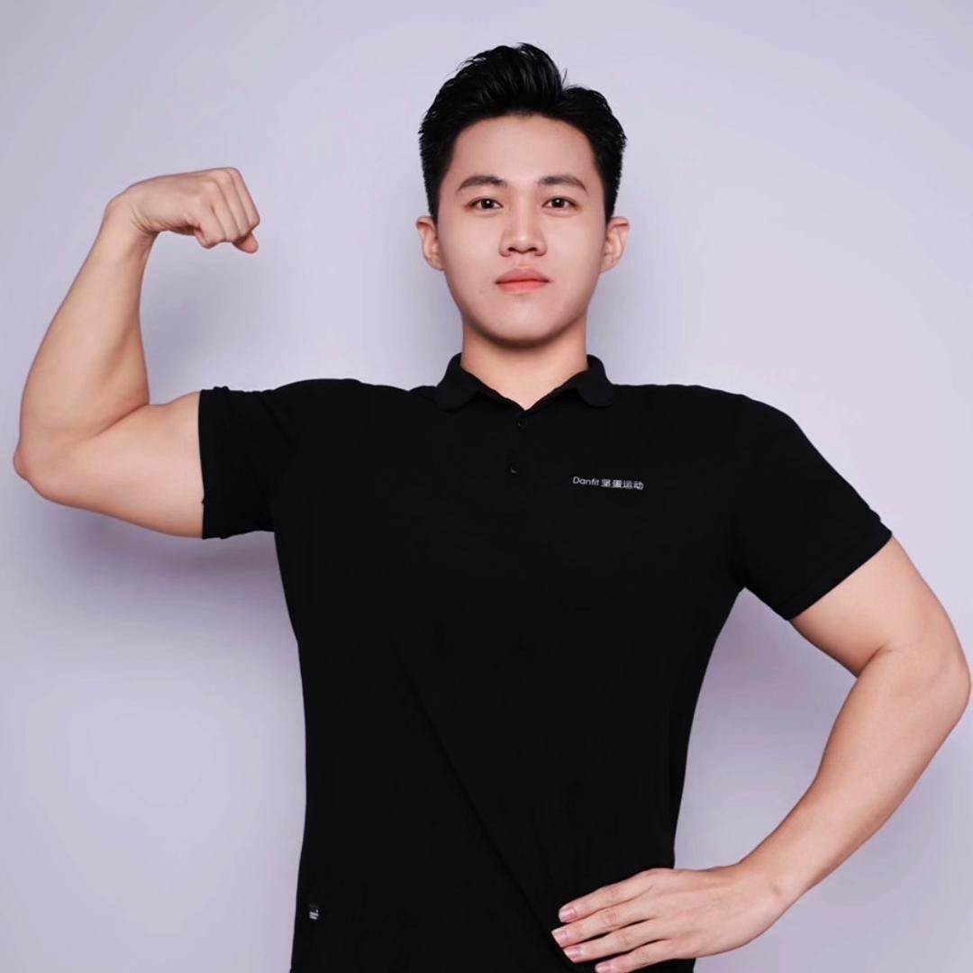 爱健身的赵同学