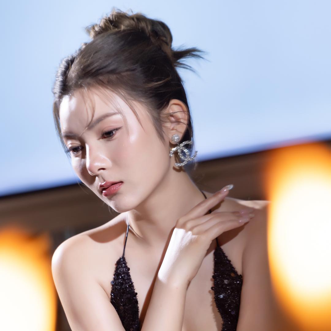李莉