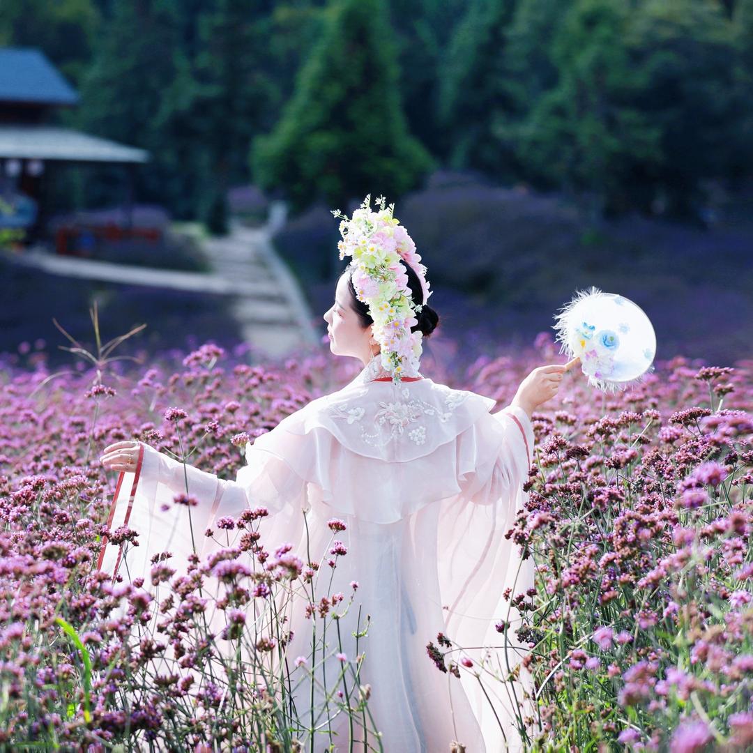 吃辣就胃疼的黑眼.旺💕