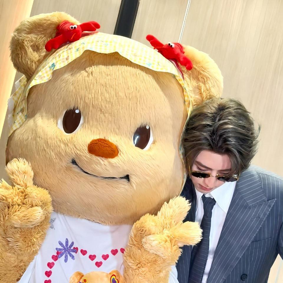 怡姐姐💛（见过KUN）