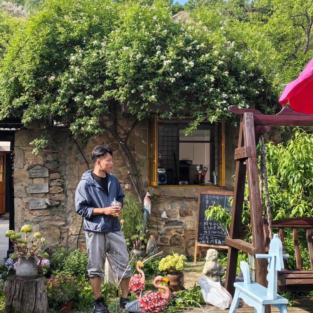 抱着嫦娥烤玉兔