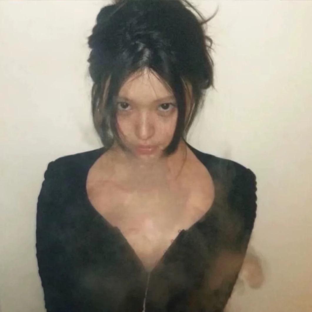 累累^