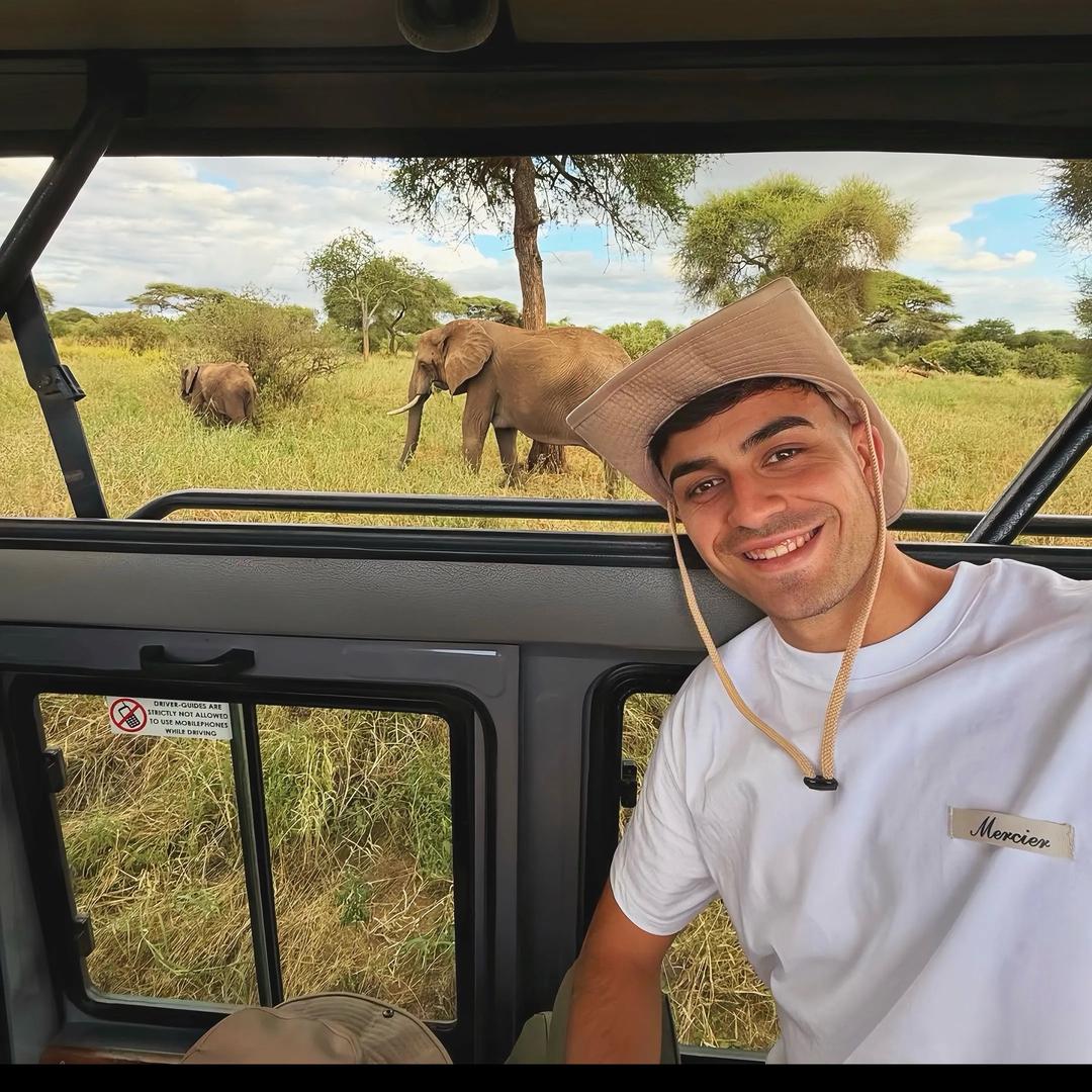 𝘼𝙔𝙖𝙣𝙜🗽