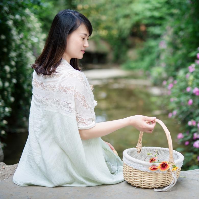 鲁绣非遗传承人金凤
