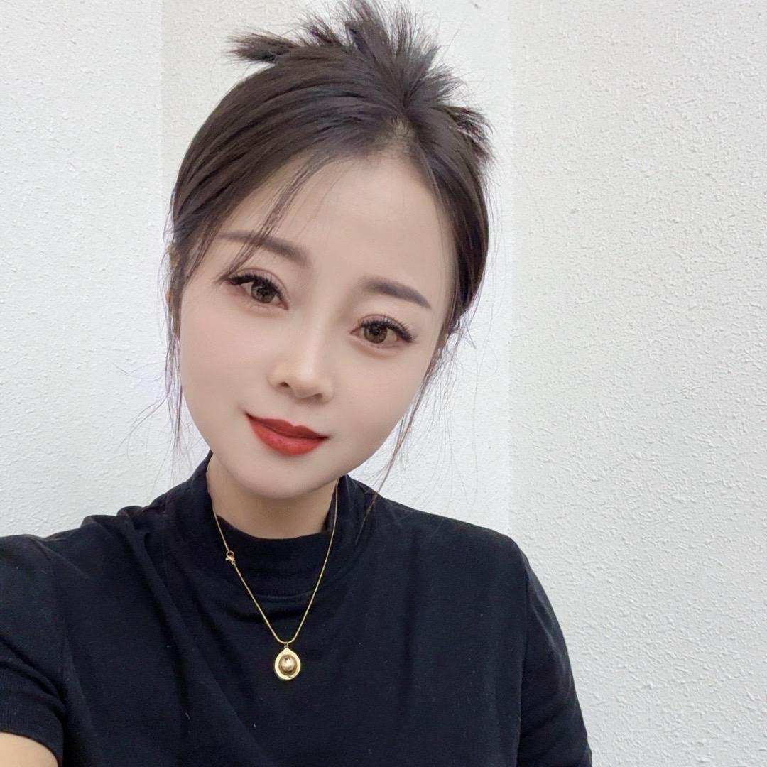@小妍.