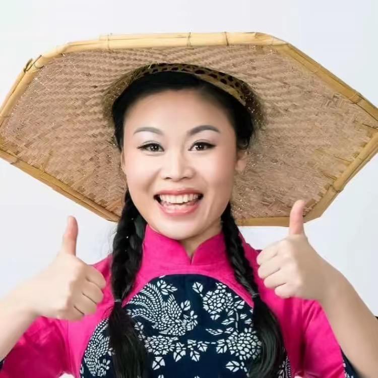 草帽姐小助理~佳鑫老师