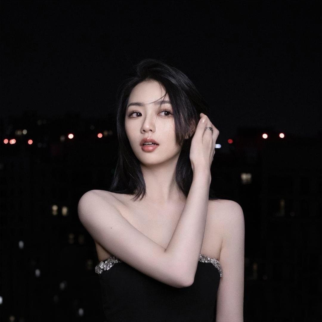 林秋秋女装优选穿搭