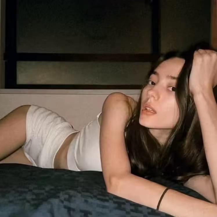 歪  歪