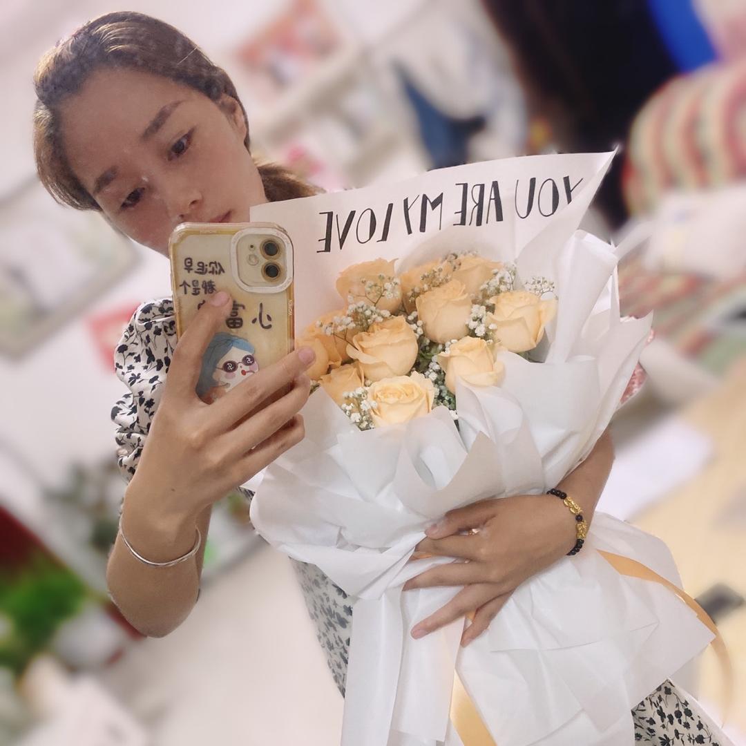 碎花小裙子