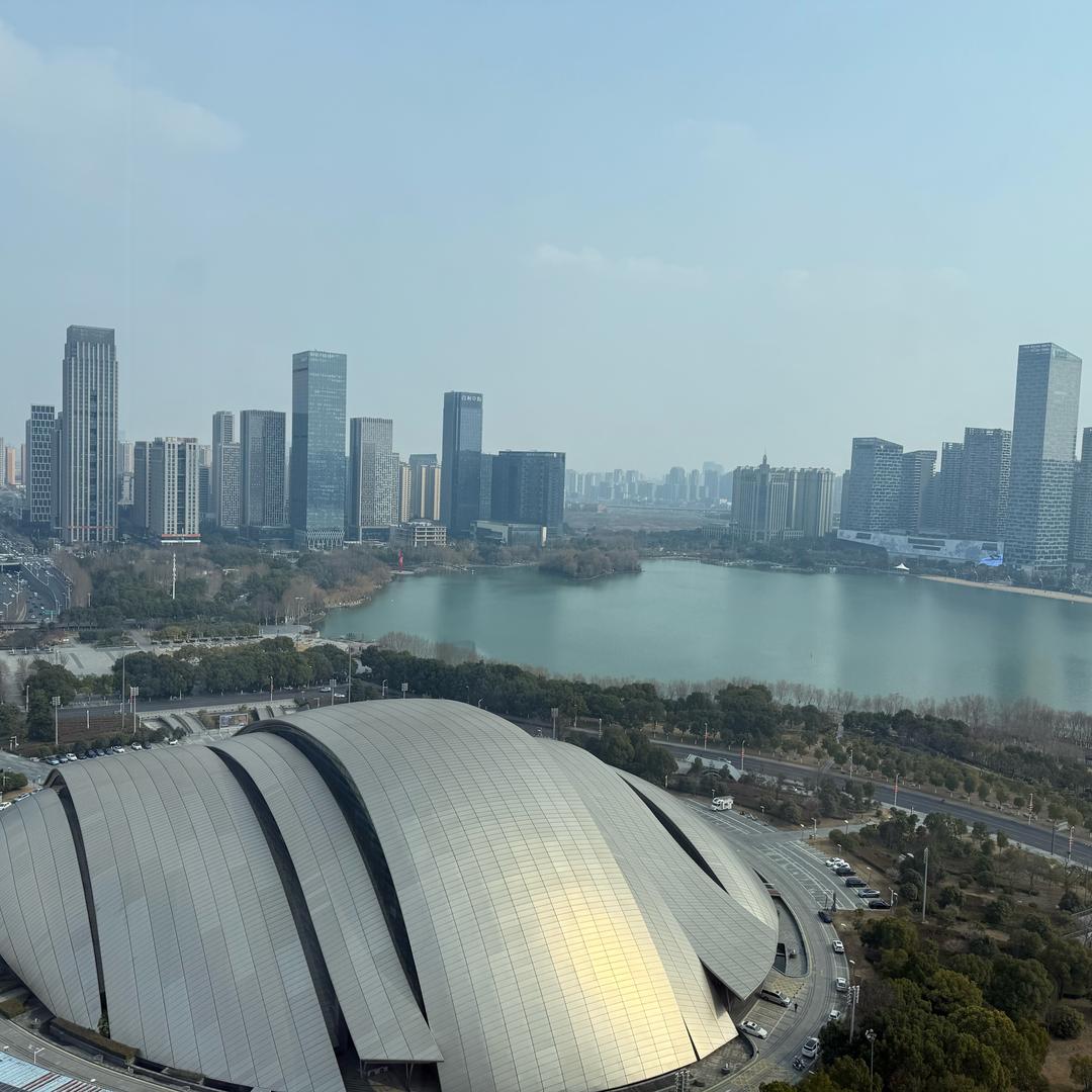 随时旅行的小E