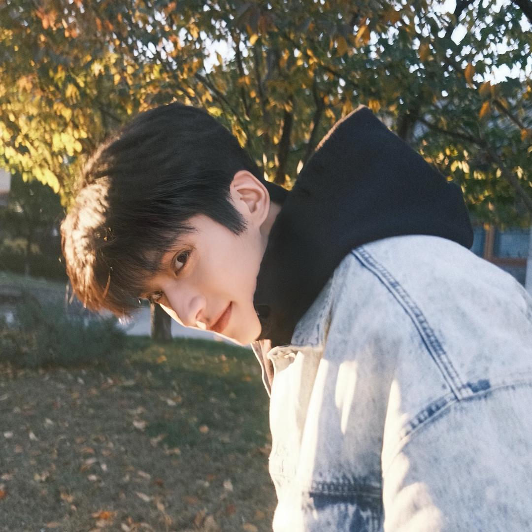 王子禾_
