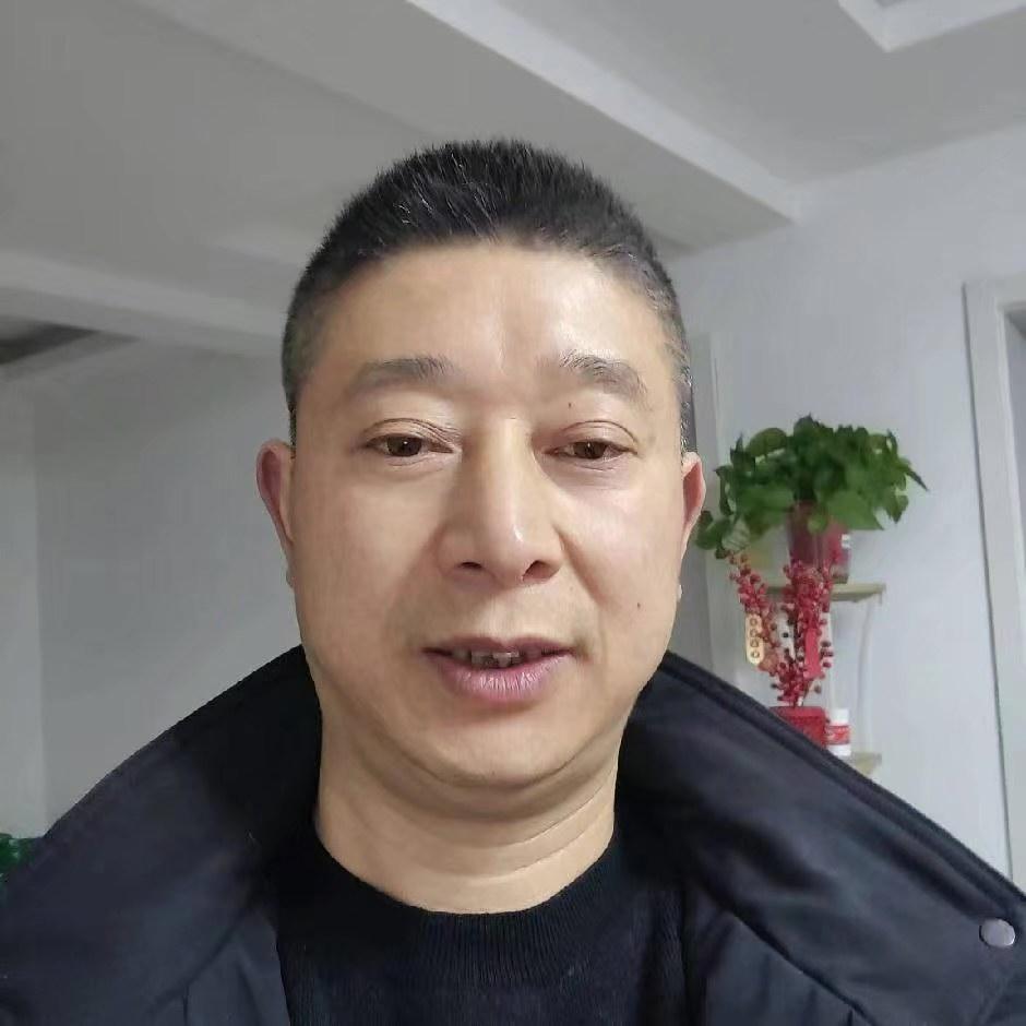 军哥爱唱歌(直播周一三五22:50分)