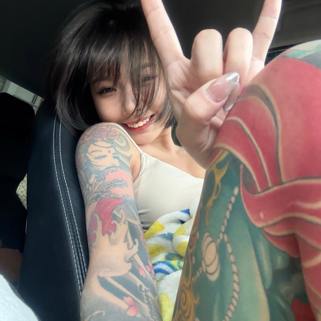 美女