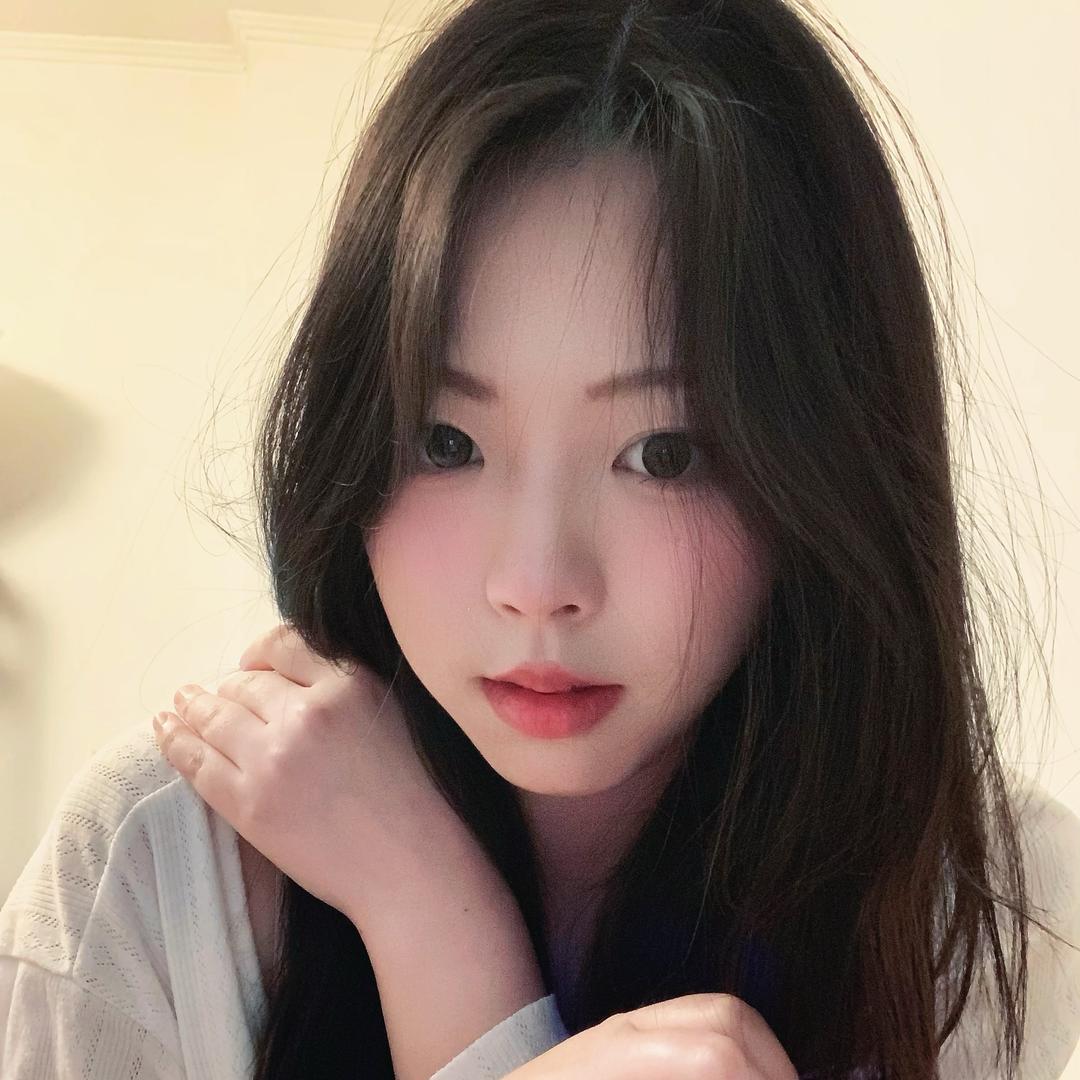 Lili梨子的美衣