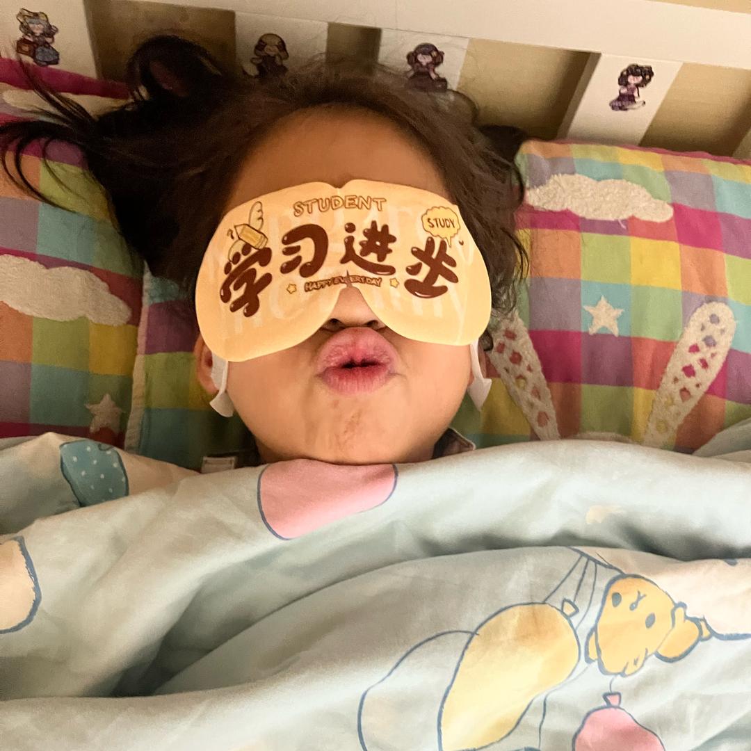 黑仔和小龙
