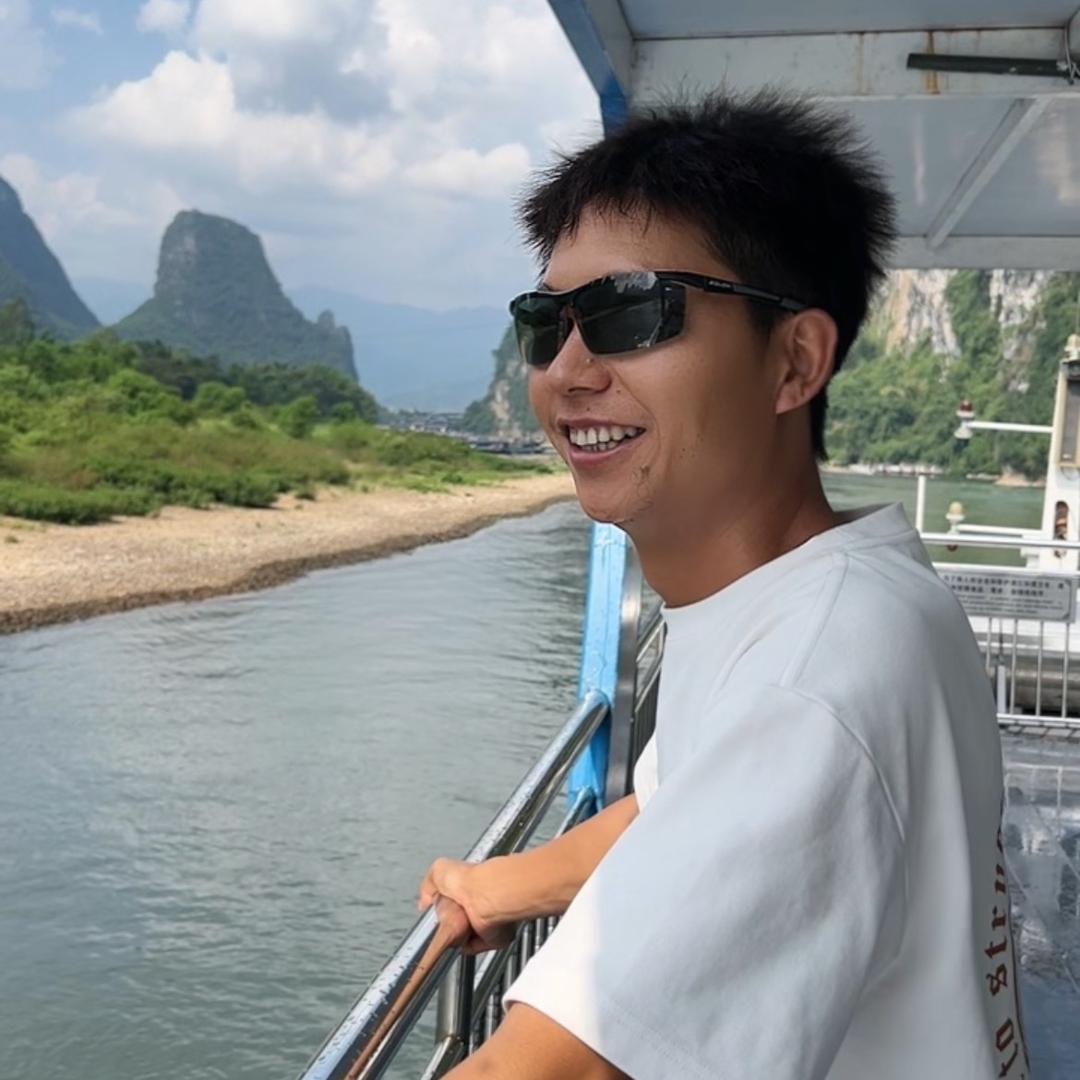 云南追驰二手车，龙弟