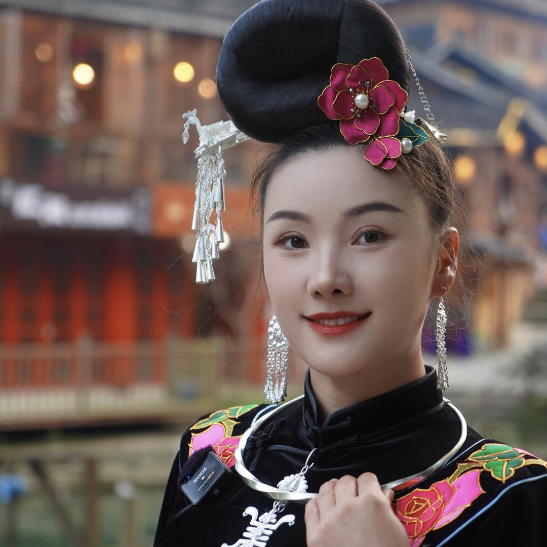 苗家张美丽