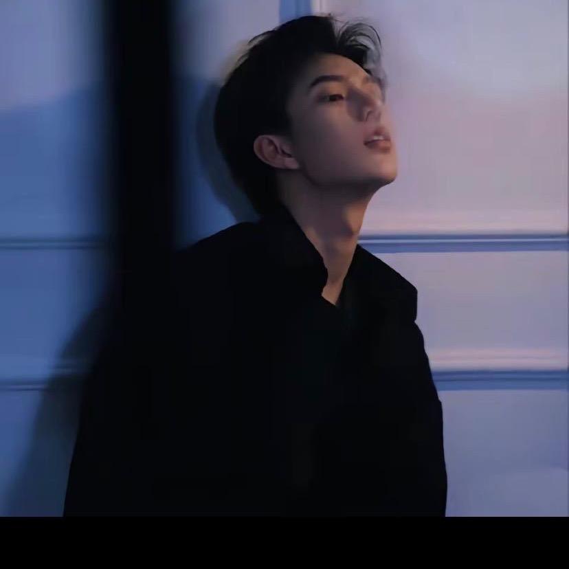 小白白白💋