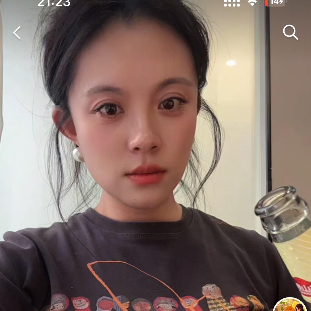 荆棘阿灰(谢绝私聊)