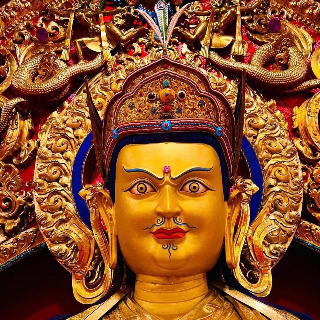 果洛雕刻工艺店