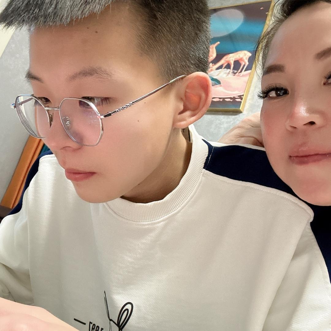 笑容的背后
