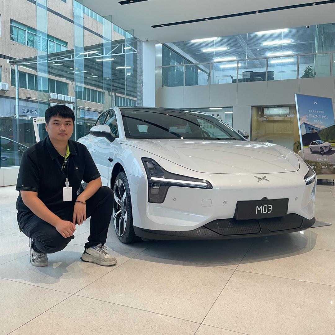 卖小鹏的小朋友