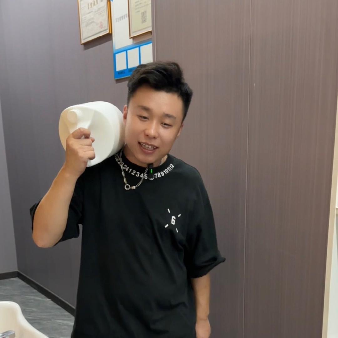 美发产品批发-战狼