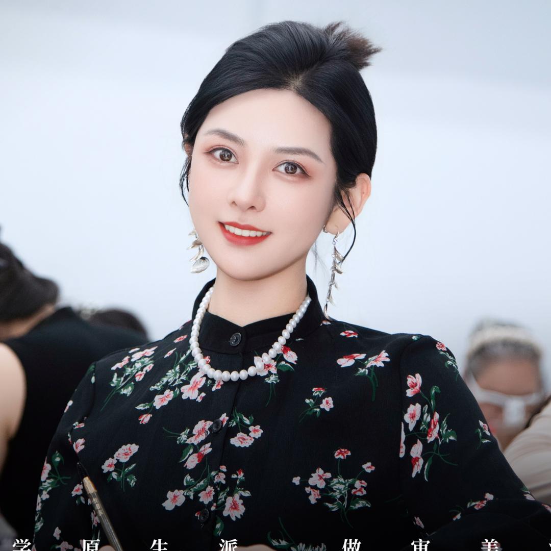 是琪姐呀
