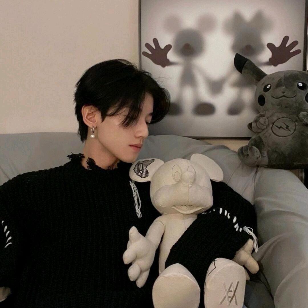 𝓩✨亦尘👑露露