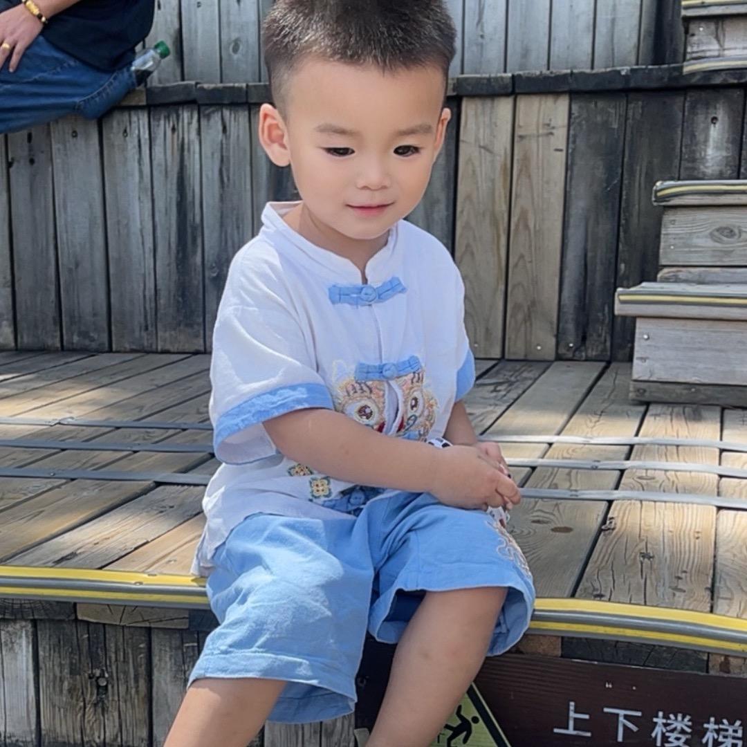 牛奶。
