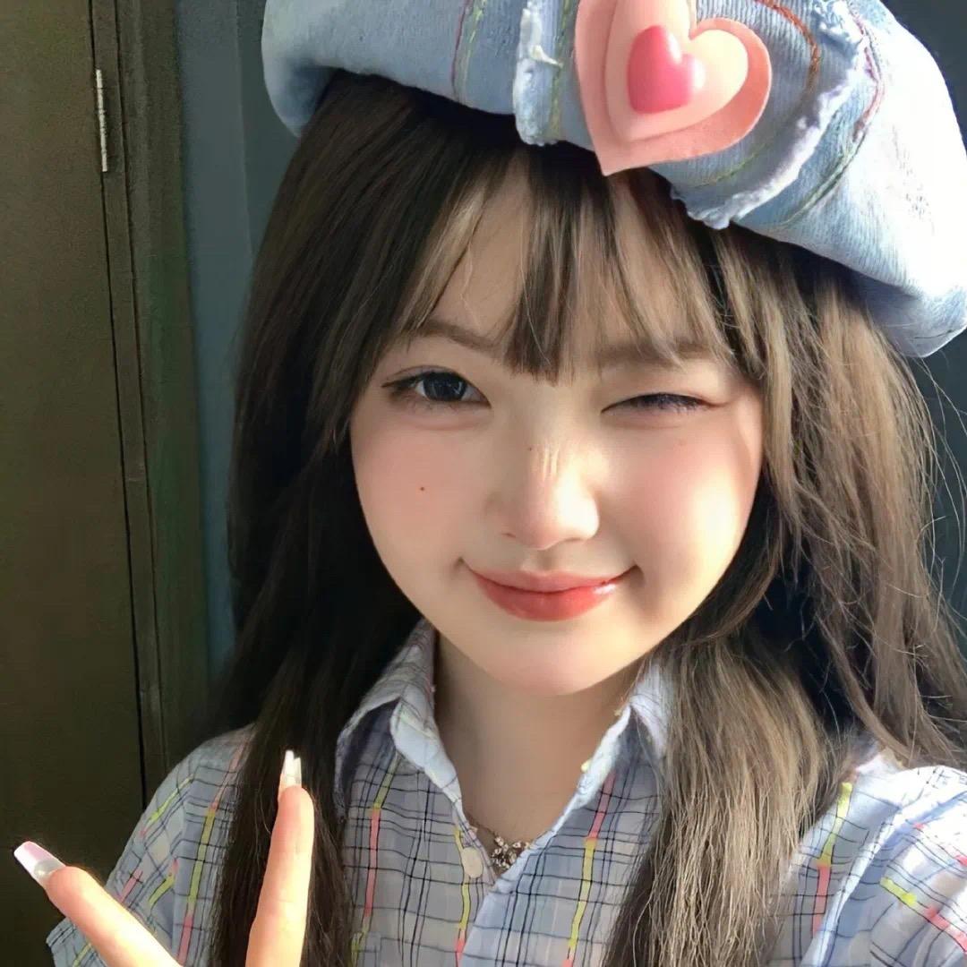 00后进厂打工的依依呀