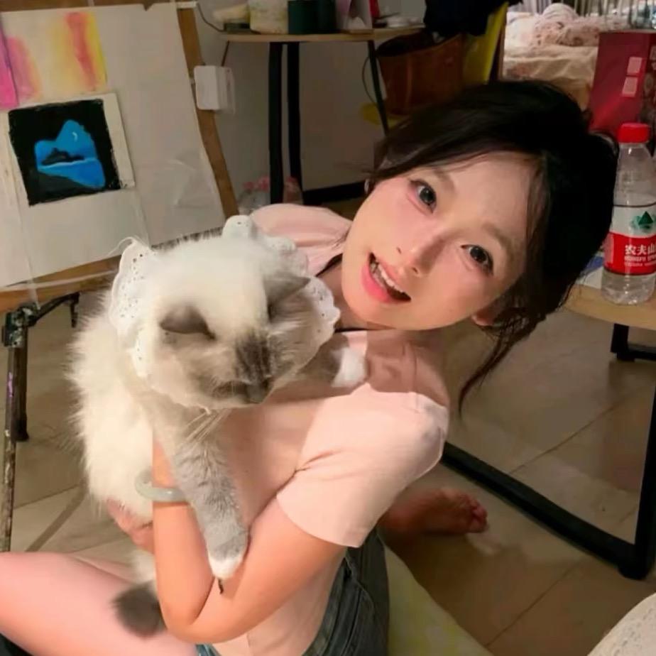 Fan凡.
