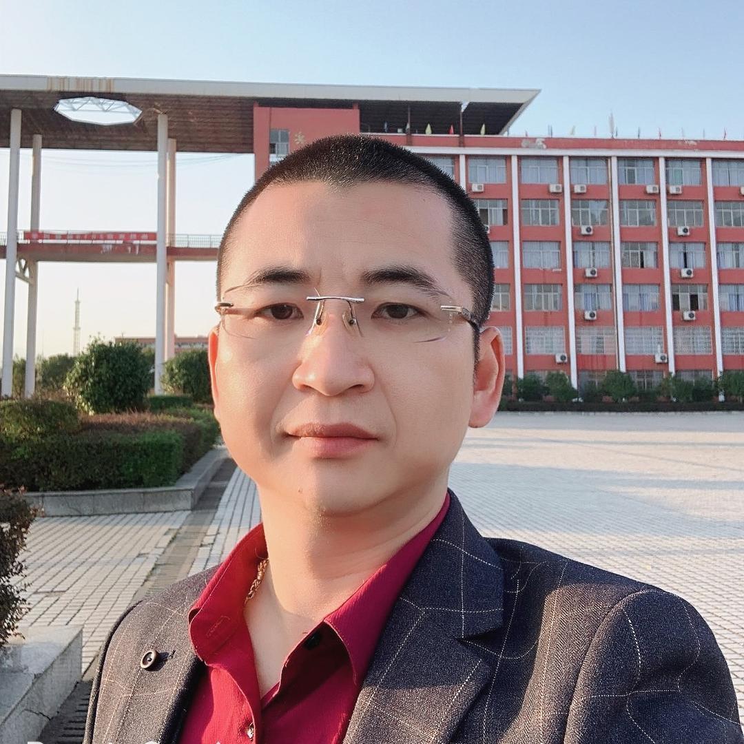爱唱歌的黄老师