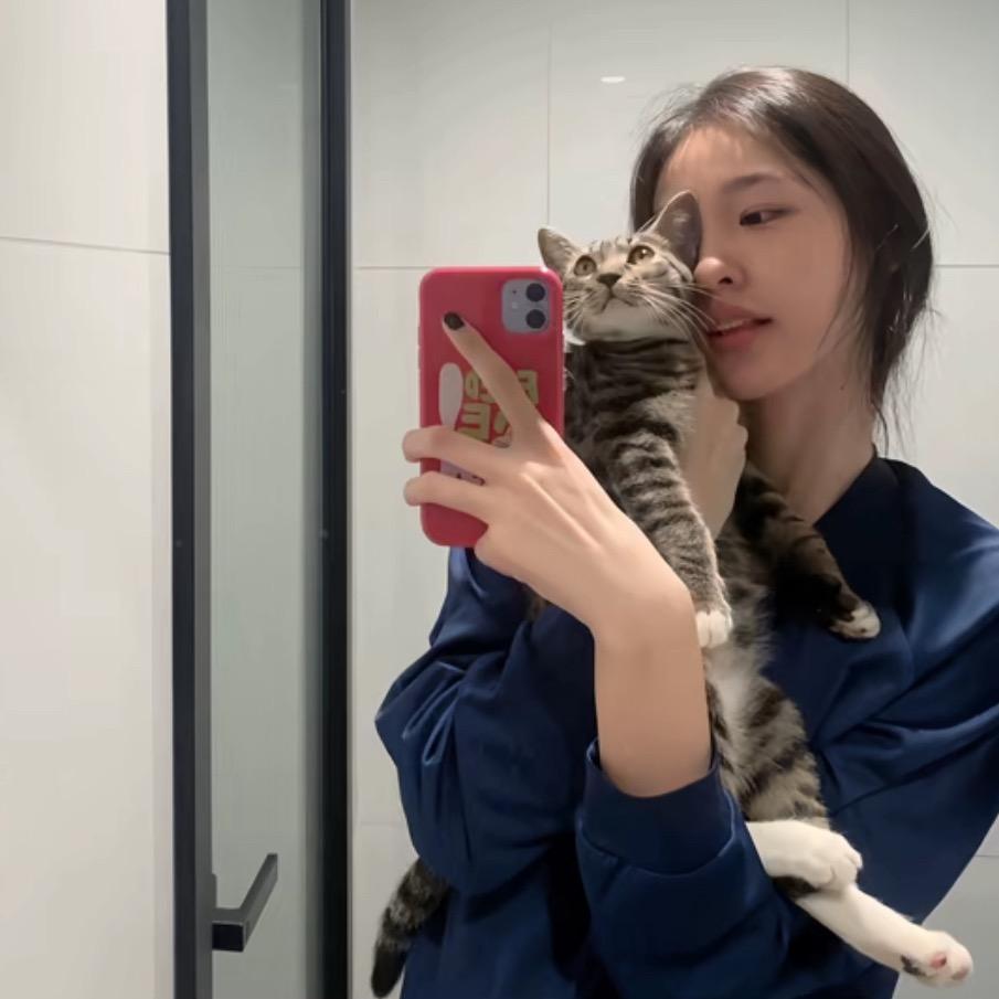 折耳根女王.
