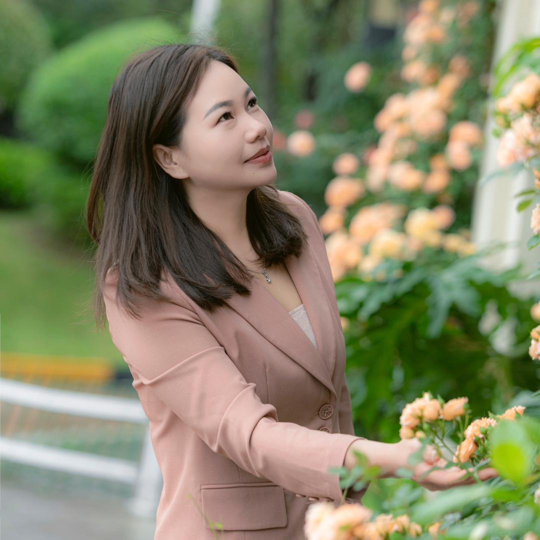 A黄岩向妹妹