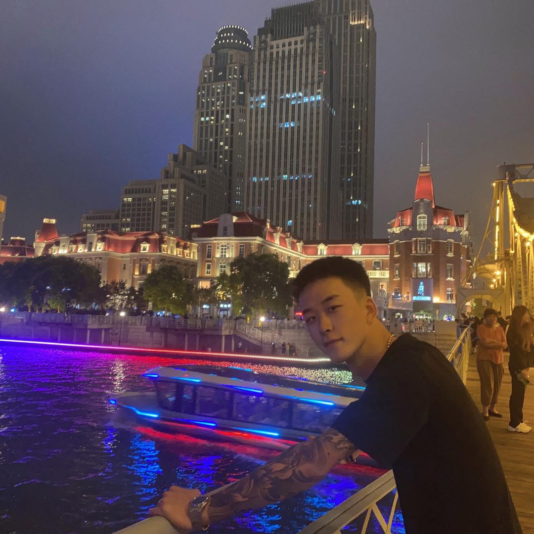 寿阳托尼的福发型设计
