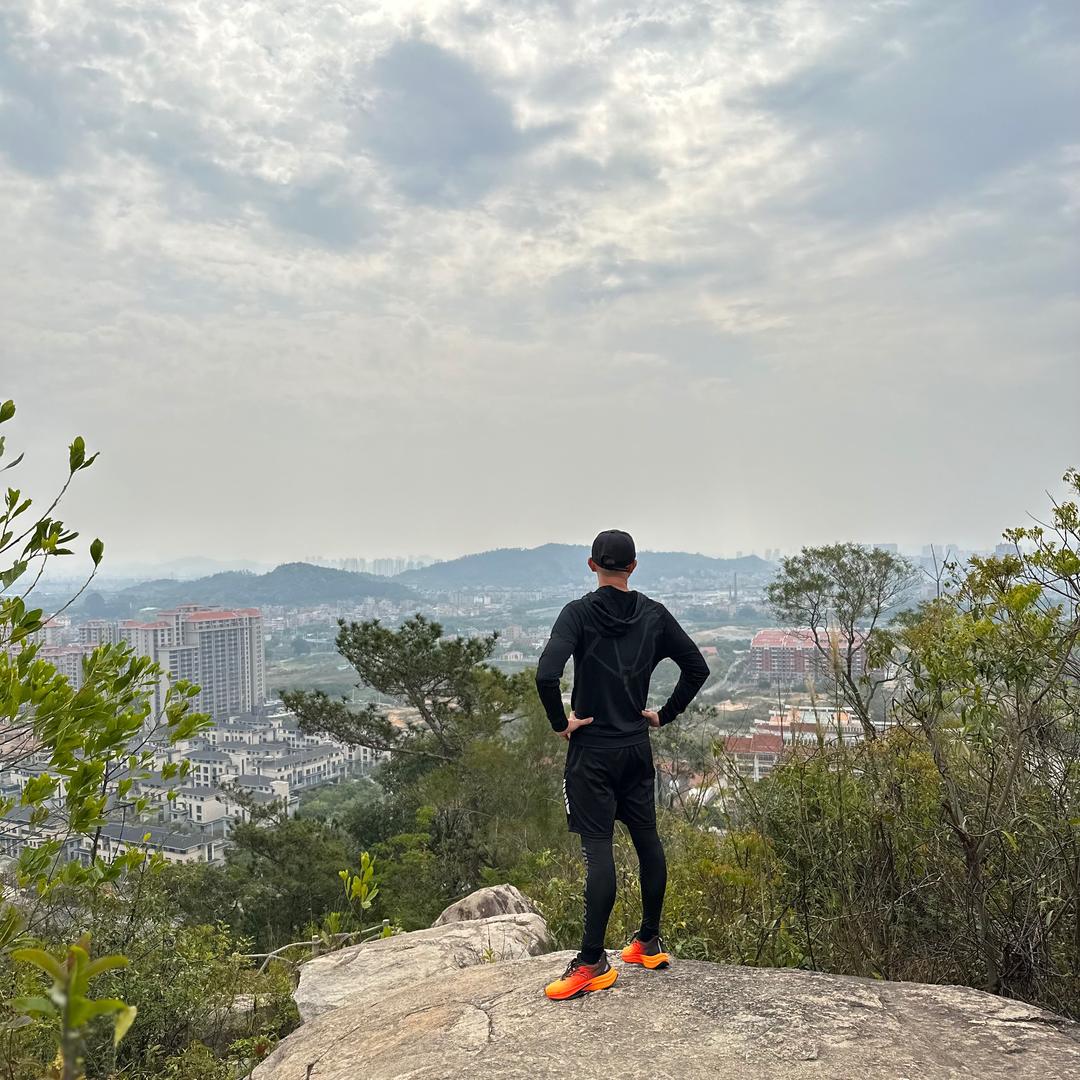 闲不住的阿龙