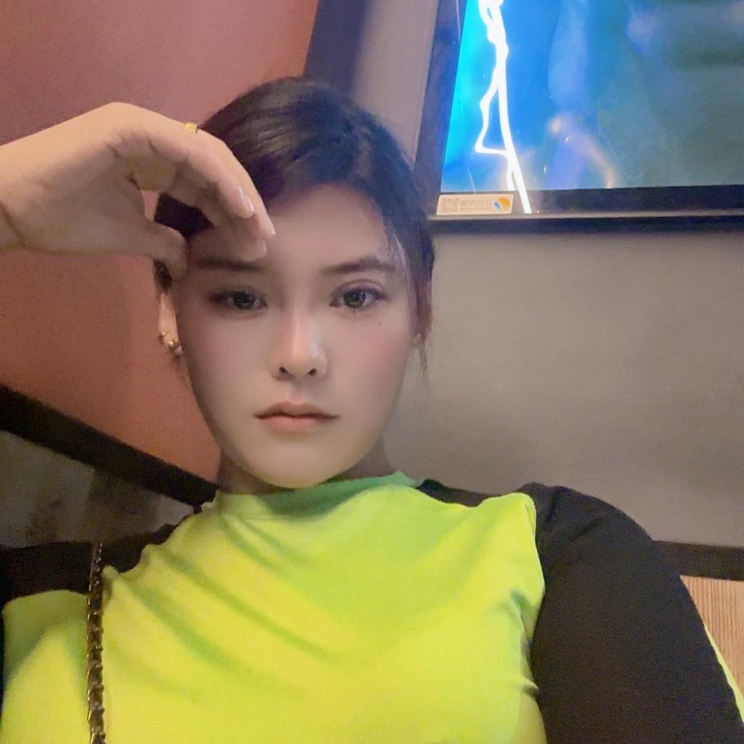 在阳光下微笑，在风雨中奔跑