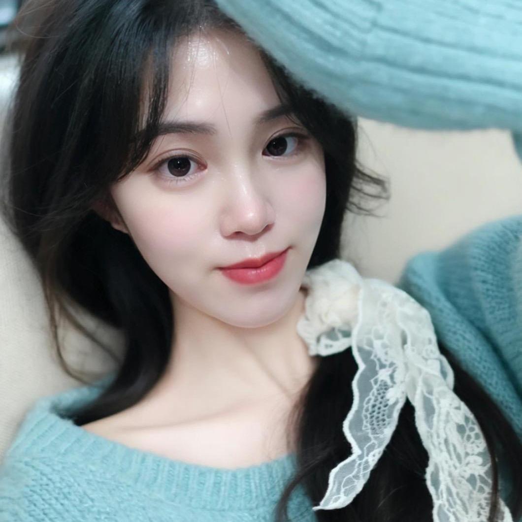 小 梅 子