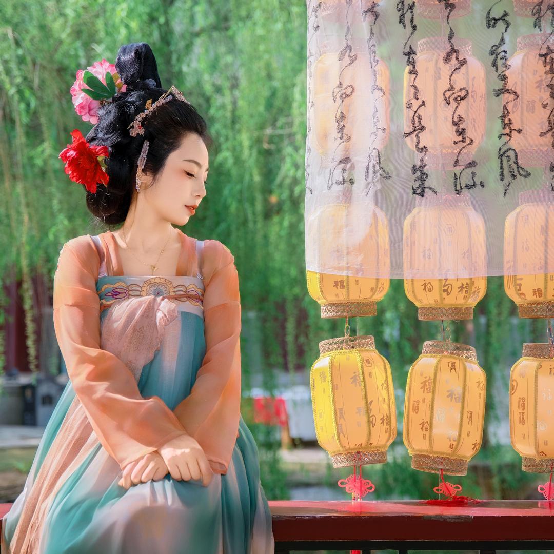 "༺༃ 陈🌈大🍀漂🍬亮 ༃༻”