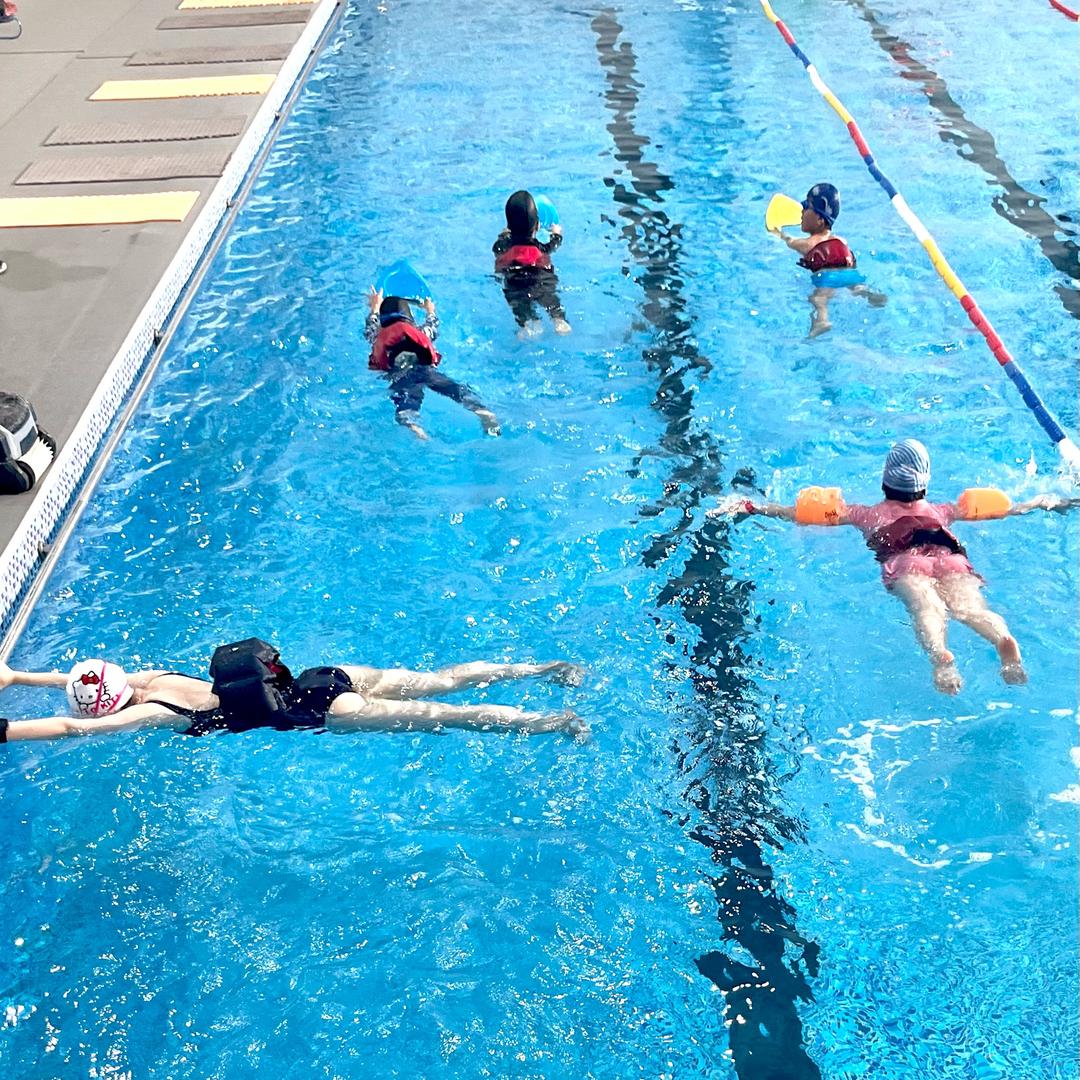 童力游泳馆