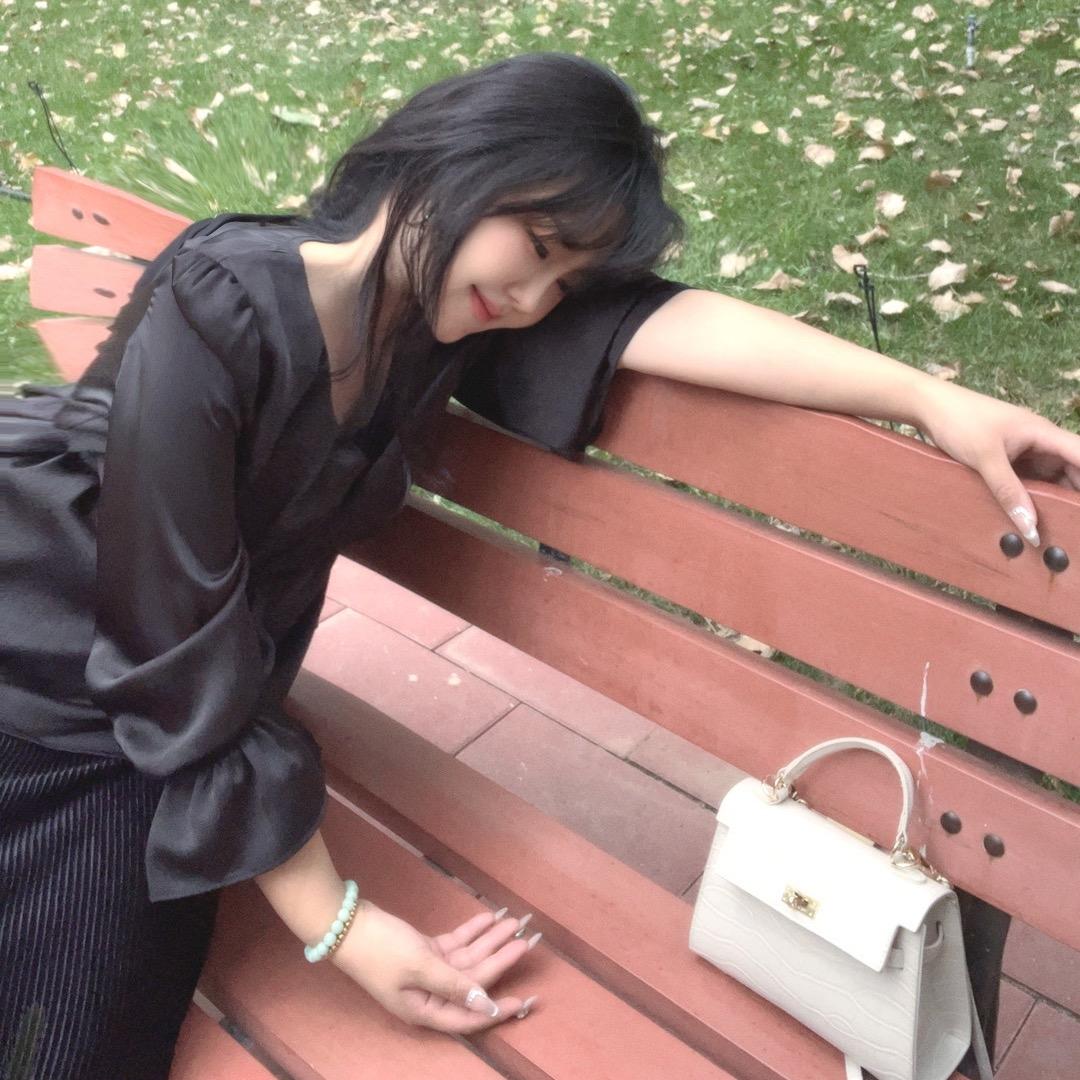 佳雪美少女