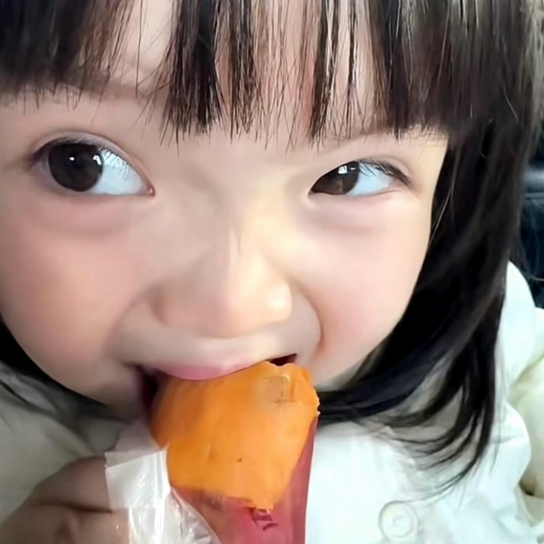 小樂 .