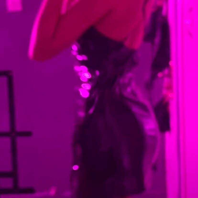 闪闪惹人爱🍑
