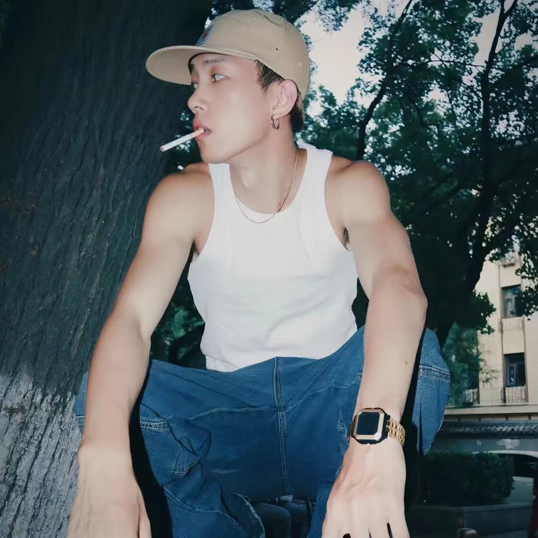 哇.