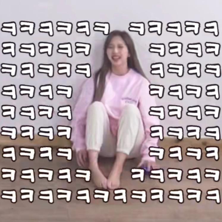 𝘁𝗶𝗻𝘆🧏🏻‍♀️