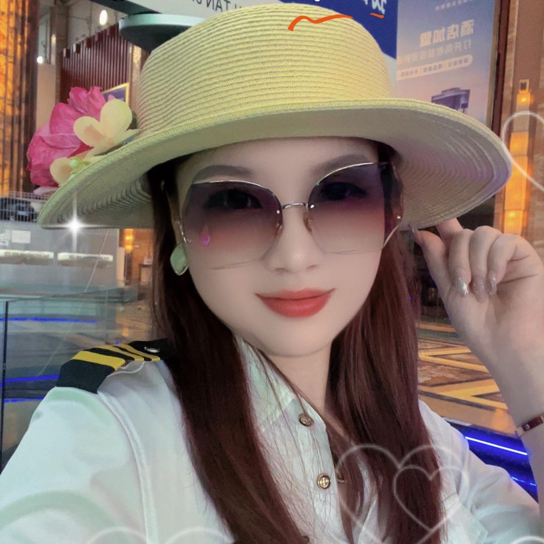 悬停玫瑰🌹何老师