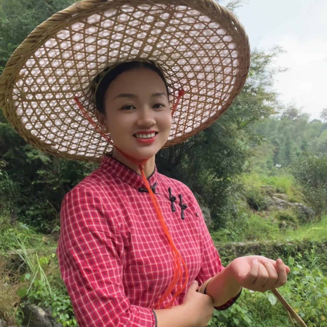客家小英